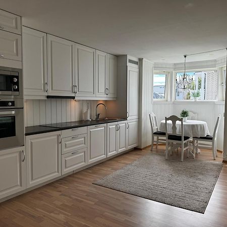 North Estate Jl Gate Apartment Tromso Luaran gambar